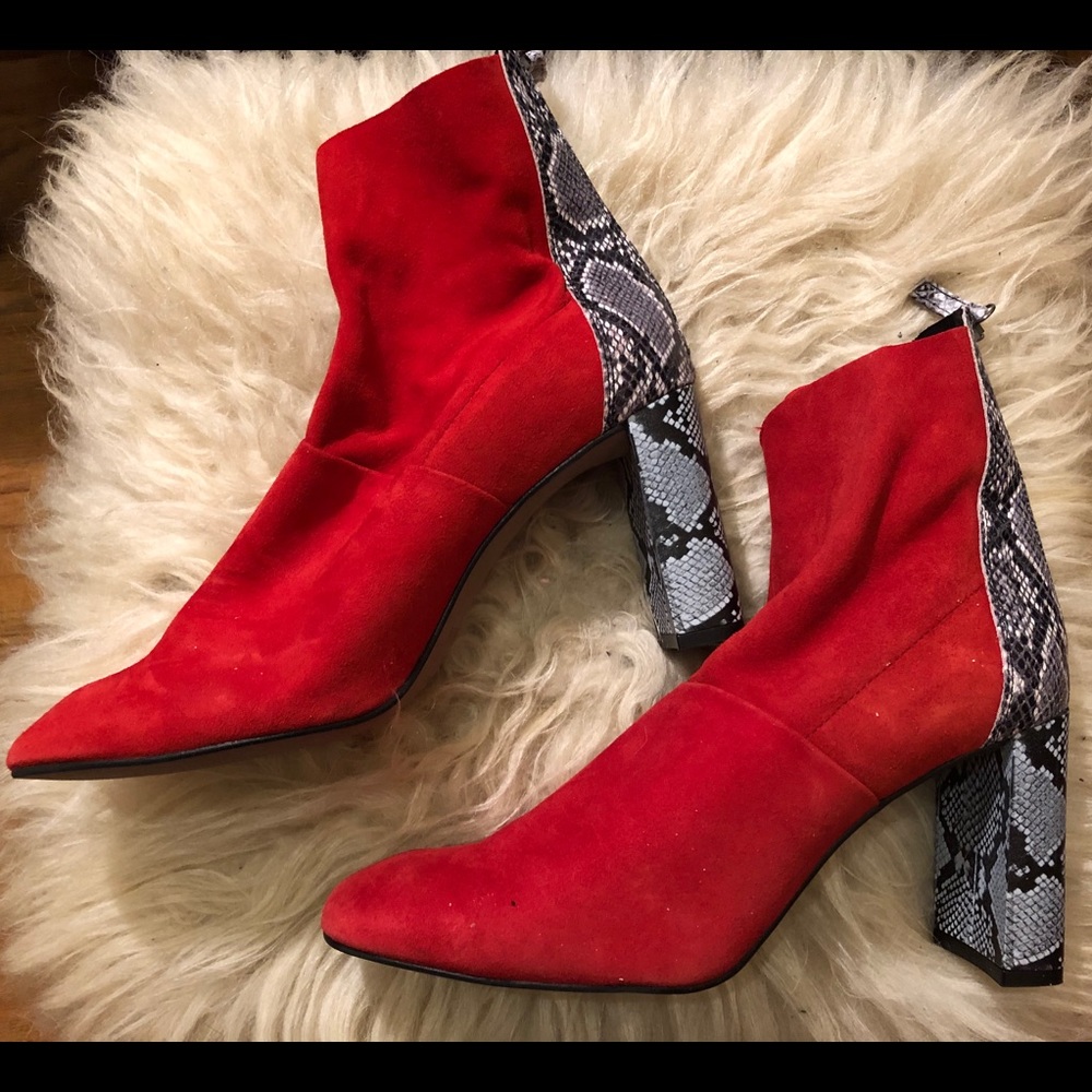 NEW Boots